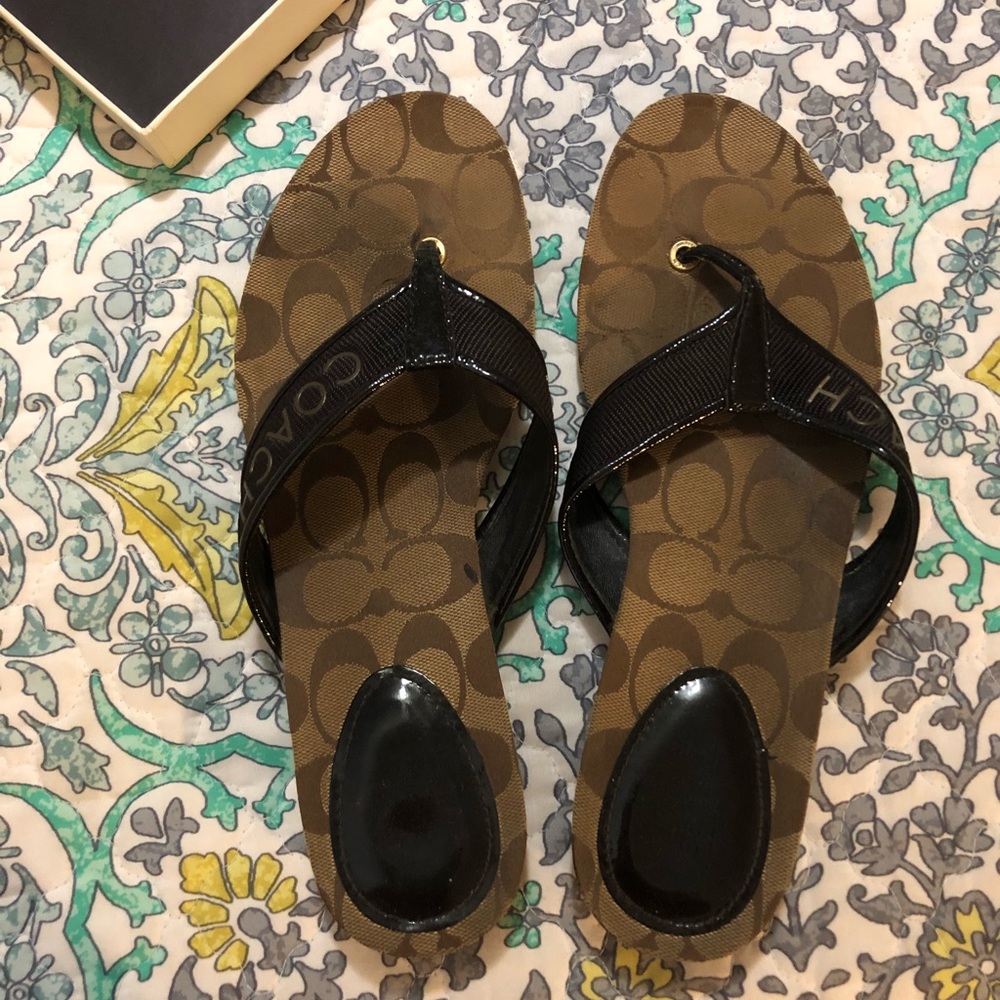 Coach flip flops
